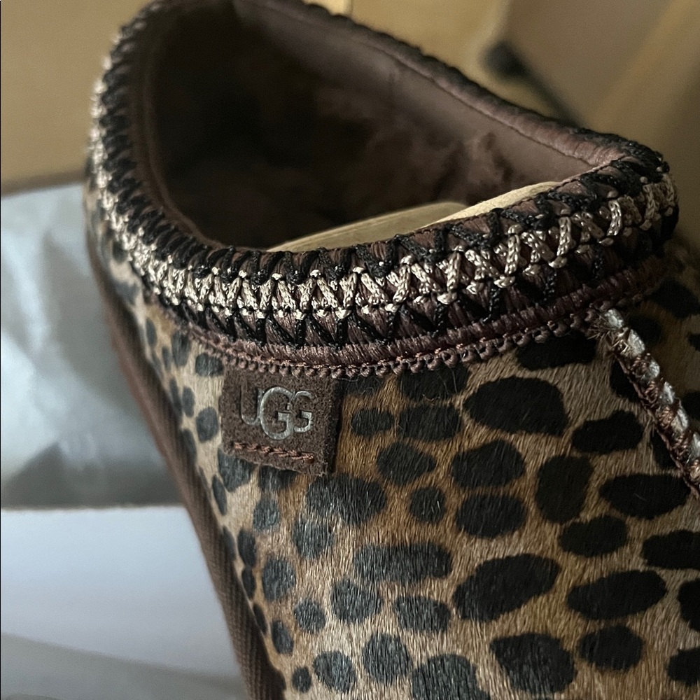 UGG® TASMAN CASPIAN SLIPPERS - Picture 5 of 7